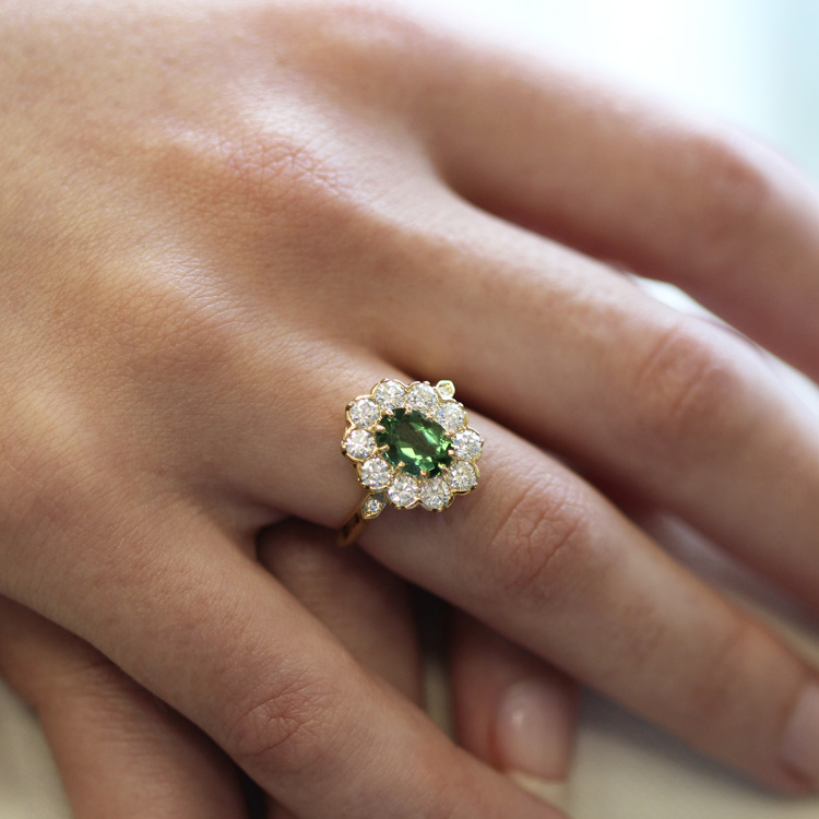 Bague Pompadour sertie d’une tourmaline ovale et de diamants - 110471